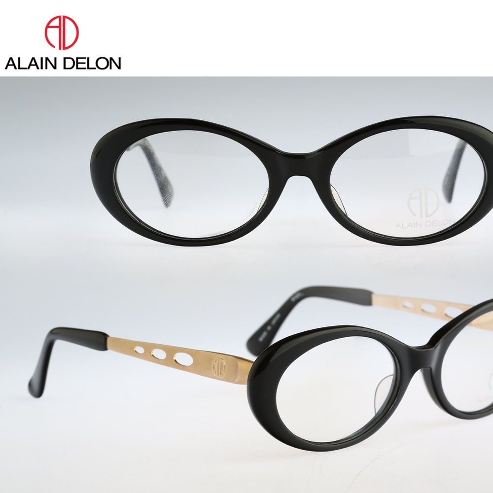 Alain Delon 3653 Vintage 90s Black and Gold Eyeglasses